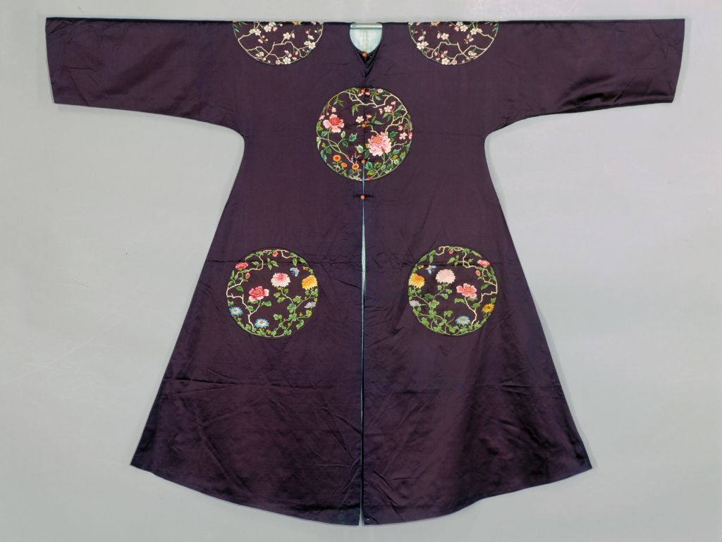 图片[1]-Stone Blue Satin Embroidered Eight regiment Flower Women’s Jacket-China Archive